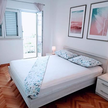 Apartman Nina Omiš Buitenkant foto